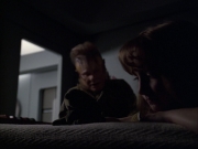 extant_StarTrek_VOY_6x07-DragonsTeeth_01766.jpg