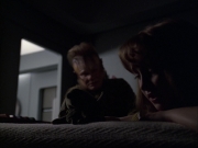 extant_StarTrek_VOY_6x07-DragonsTeeth_01769.jpg