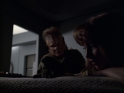 extant_StarTrek_VOY_6x07-DragonsTeeth_01772.jpg
