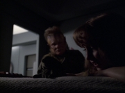 extant_StarTrek_VOY_6x07-DragonsTeeth_01776.jpg
