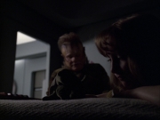 extant_StarTrek_VOY_6x07-DragonsTeeth_01786.jpg
