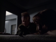 extant_StarTrek_VOY_6x07-DragonsTeeth_01795.jpg