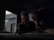 extant_StarTrek_VOY_6x07-DragonsTeeth_01799.jpg