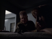 extant_StarTrek_VOY_6x07-DragonsTeeth_01800.jpg