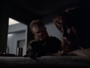 extant_StarTrek_VOY_6x07-DragonsTeeth_01809.jpg