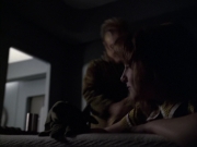 extant_StarTrek_VOY_6x07-DragonsTeeth_01810.jpg