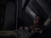 extant_StarTrek_VOY_6x07-DragonsTeeth_01821.jpg