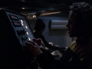 extant_StarTrek_VOY_6x07-DragonsTeeth_01840.jpg