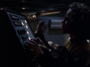 extant_StarTrek_VOY_6x07-DragonsTeeth_01842.jpg