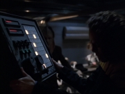 extant_StarTrek_VOY_6x07-DragonsTeeth_01844.jpg