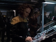 extant_StarTrek_VOY_6x07-DragonsTeeth_01871.jpg
