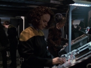 extant_StarTrek_VOY_6x07-DragonsTeeth_01894.jpg