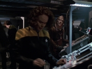 extant_StarTrek_VOY_6x07-DragonsTeeth_01895.jpg