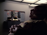 extant_StarTrek_VOY_6x07-DragonsTeeth_01921.jpg