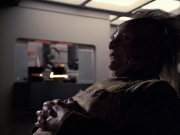 extant_StarTrek_VOY_6x07-DragonsTeeth_01926.jpg