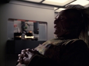 extant_StarTrek_VOY_6x07-DragonsTeeth_01927.jpg