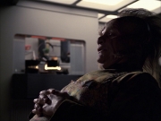 extant_StarTrek_VOY_6x07-DragonsTeeth_01928.jpg
