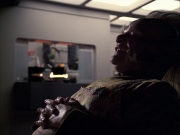 extant_StarTrek_VOY_6x07-DragonsTeeth_01932.jpg