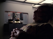 extant_StarTrek_VOY_6x07-DragonsTeeth_01944.jpg