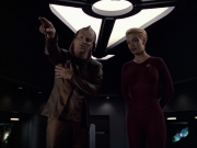 extant_StarTrek_VOY_6x07-DragonsTeeth_02037.jpg