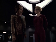 extant_StarTrek_VOY_6x07-DragonsTeeth_02042.jpg