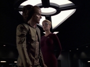 extant_StarTrek_VOY_6x07-DragonsTeeth_02046.jpg