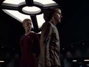 extant_StarTrek_VOY_6x07-DragonsTeeth_02048.jpg