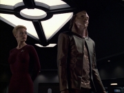 extant_StarTrek_VOY_6x07-DragonsTeeth_02050.jpg