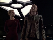 extant_StarTrek_VOY_6x07-DragonsTeeth_02052.jpg