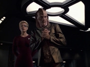 extant_StarTrek_VOY_6x07-DragonsTeeth_02067.jpg