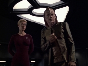 extant_StarTrek_VOY_6x07-DragonsTeeth_02082.jpg