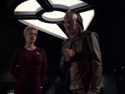extant_StarTrek_VOY_6x07-DragonsTeeth_02084.jpg