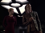 extant_StarTrek_VOY_6x07-DragonsTeeth_02091.jpg