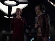 extant_StarTrek_VOY_6x07-DragonsTeeth_02104.jpg