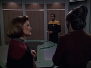extant_StarTrek_VOY_6x07-DragonsTeeth_02126.jpg