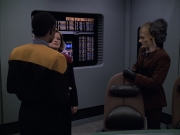 extant_StarTrek_VOY_6x07-DragonsTeeth_02169.jpg