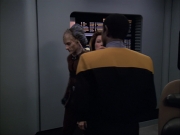 extant_StarTrek_VOY_6x07-DragonsTeeth_02172.jpg
