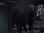 extant_StarTrek_VOY_6x07-DragonsTeeth_02255.jpg