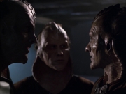 extant_StarTrek_VOY_6x07-DragonsTeeth_02283.jpg