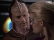 extant_StarTrek_VOY_6x07-DragonsTeeth_02360.jpg