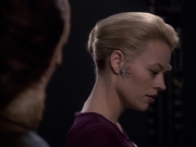 extant_StarTrek_VOY_6x07-DragonsTeeth_02372.jpg