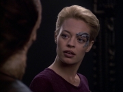 extant_StarTrek_VOY_6x07-DragonsTeeth_02376.jpg
