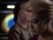 extant_StarTrek_VOY_6x07-DragonsTeeth_02400.jpg