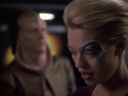 extant_StarTrek_VOY_6x07-DragonsTeeth_02407.jpg