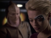 extant_StarTrek_VOY_6x07-DragonsTeeth_02424.jpg
