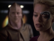 extant_StarTrek_VOY_6x07-DragonsTeeth_02429.jpg