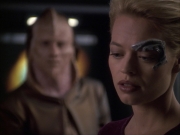 extant_StarTrek_VOY_6x07-DragonsTeeth_02430.jpg