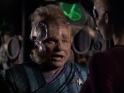 extant_StarTrek_VOY_6x07-DragonsTeeth_02466.jpg