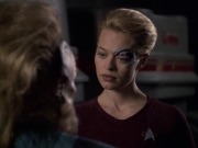 extant_StarTrek_VOY_6x07-DragonsTeeth_02470.jpg