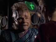 extant_StarTrek_VOY_6x07-DragonsTeeth_02474.jpg